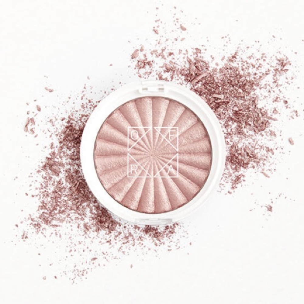 OFRA x Talia Mar Highlighter Covent Garden